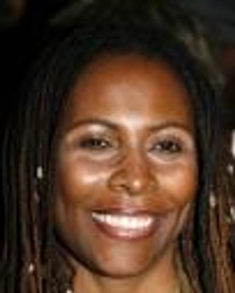 Brenda Russell Headshot
