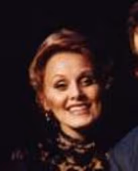 Ann Van Cleave Headshot