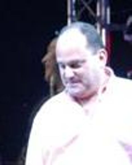 Andrew Wolfe Headshot