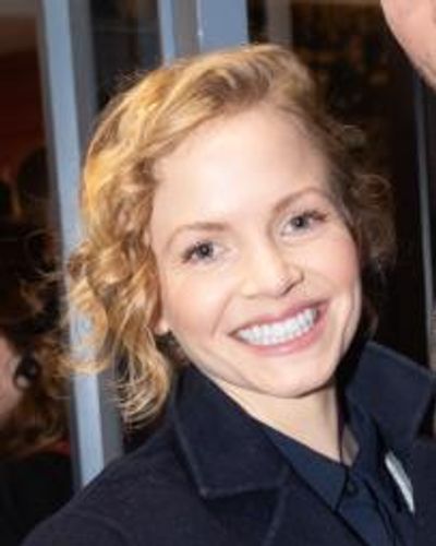 Kate Phillips Headshot