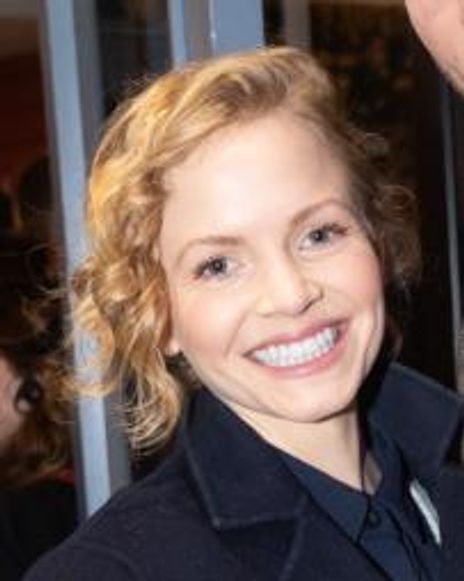 Kate Phillips Headshot