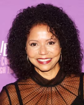Gloria Reuben Headshot