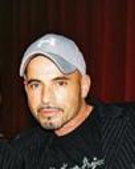 Roberto Novo Headshot