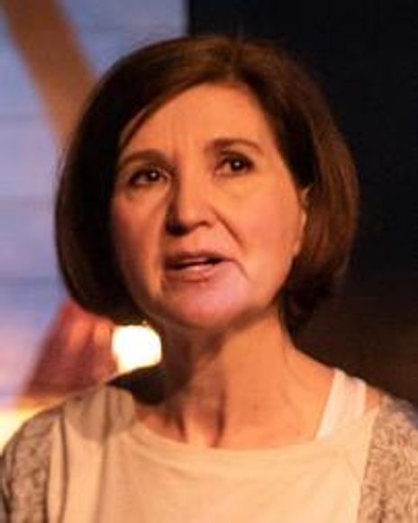 Laura Richards Headshot