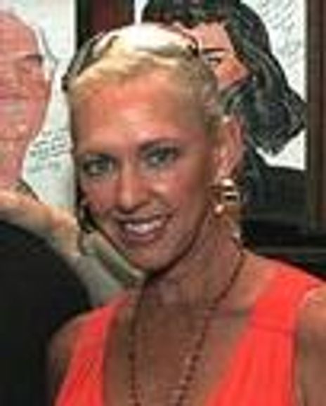 Roxanna Cella Headshot