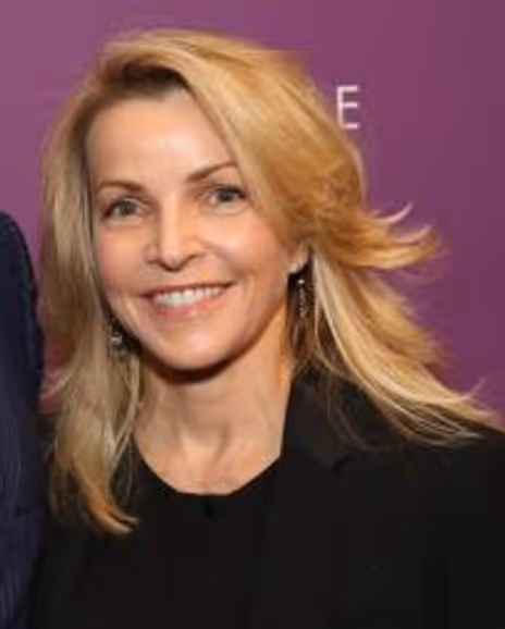 Lynnette Perry Headshot