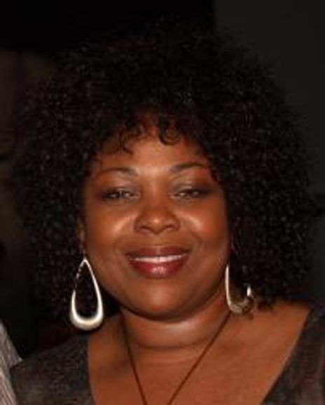 Gwen Stewart Headshot