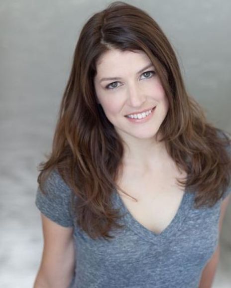 Nicole Parker Headshot