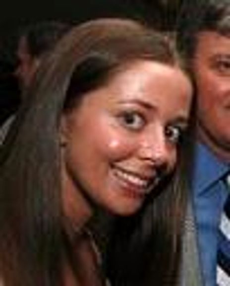 Elaine Ni Bhraonain Headshot