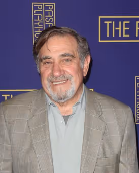 Dan Lauria Headshot
