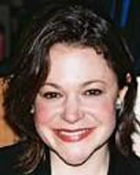 Lindsay Alley Headshot