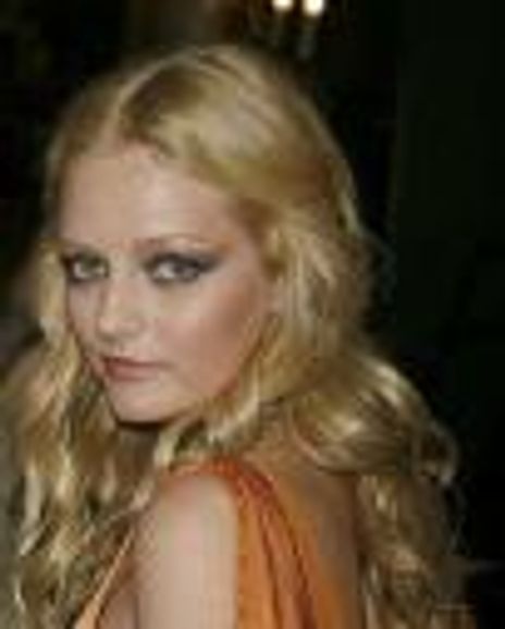 Lydia Hearst Headshot