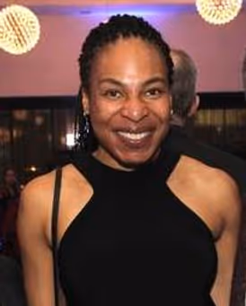 Karen Aldridge Headshot