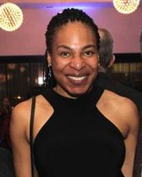 Karen Aldridge Headshot