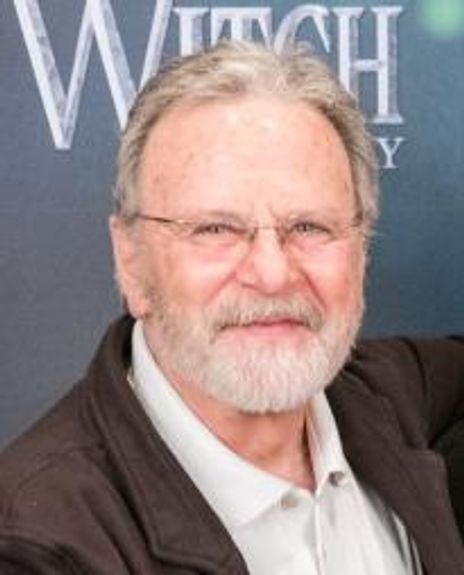 Robert Woods Headshot