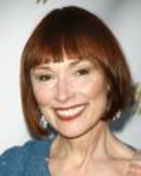 Karen Akers Headshot