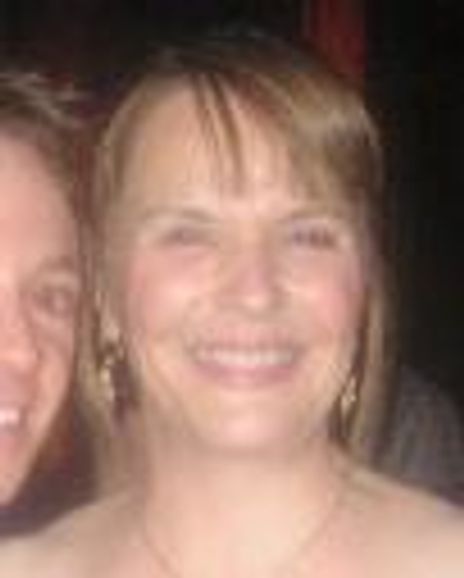 Áine Uí Cheallaigh Headshot