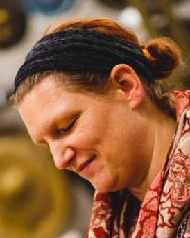 Ruth Hammond Headshot