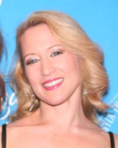 Heather Hamilton Headshot