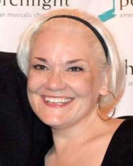 Rebecca Finnegan Headshot