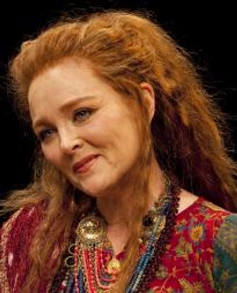 Elizabeth Heflin Headshot