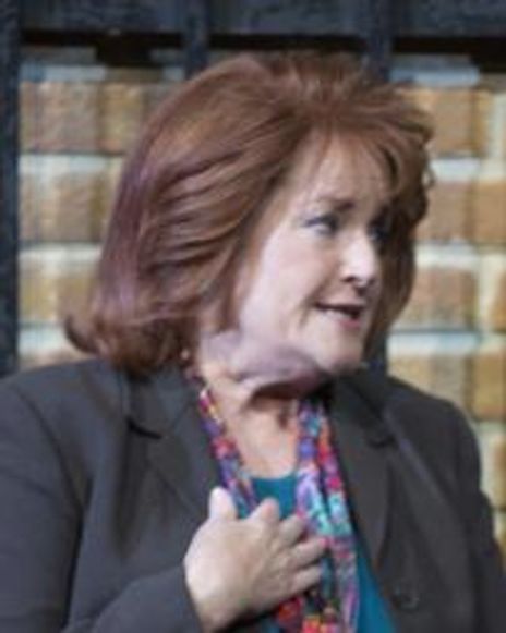 Amanda Carlin Headshot