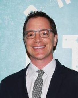 Joshua Malina Headshot
