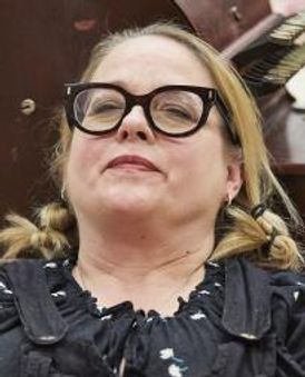 Beatie Edney Headshot