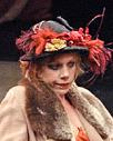 Katie Barrett Headshot