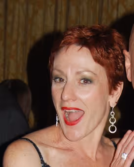 Lisa Vroman Headshot