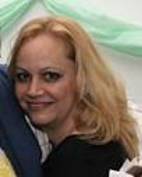 Donna Robinsin Headshot