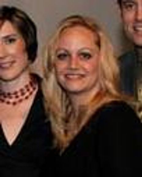 Donna Robinson Headshot