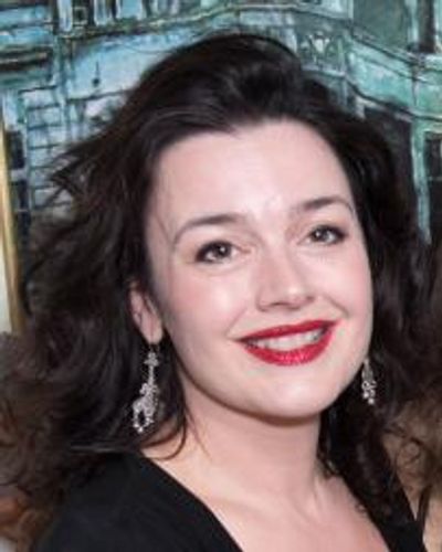 Dianne Pilkington Headshot