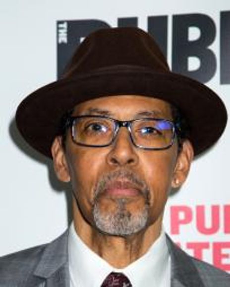 Peter Jay Fernandez Headshot