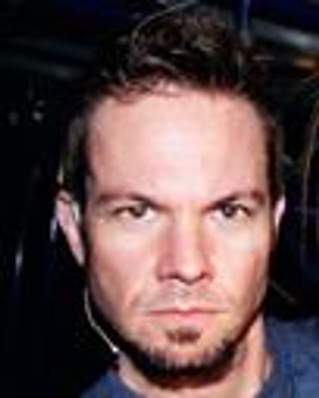 Shanon Stoeke Headshot