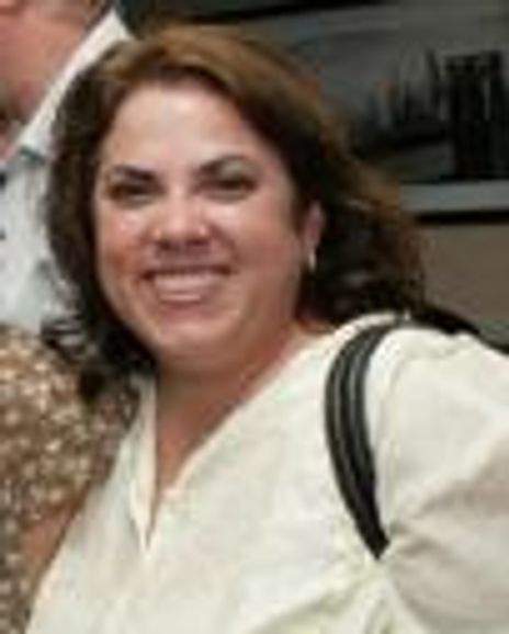 Sarah Roberts Headshot