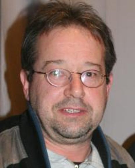 Victor Lukas Headshot