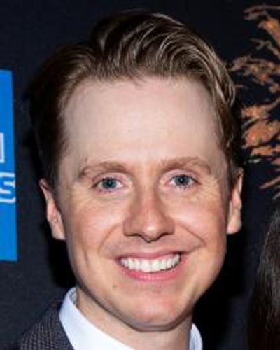 Steven Booth Headshot