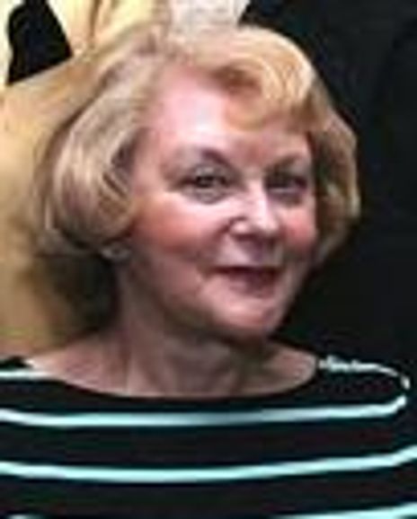 Joyce Hauser Headshot