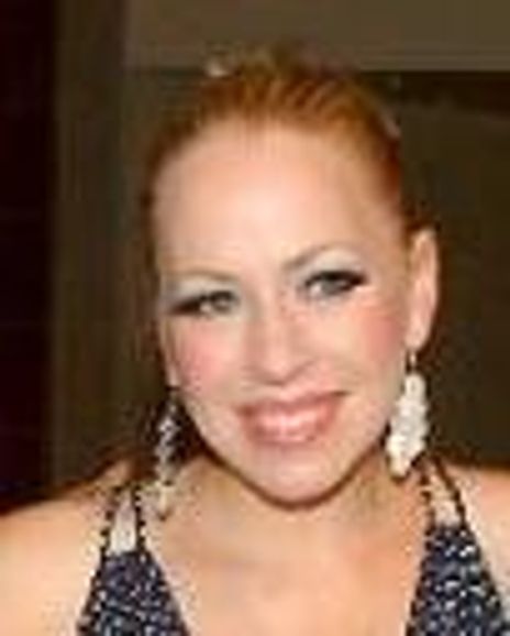 Kathleen Hennessey Headshot