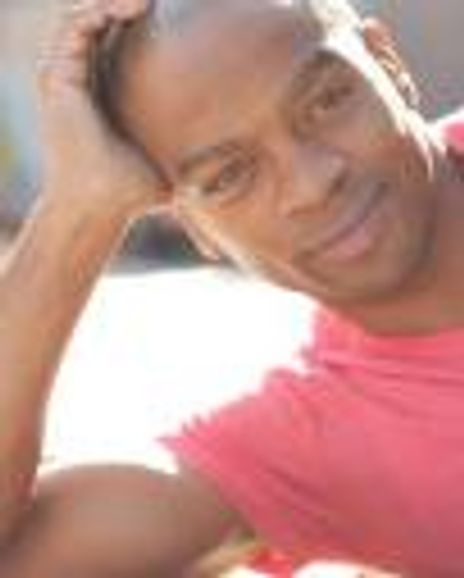 Niles Levi Rivers Headshot