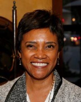 Kimberleigh Aarn Headshot