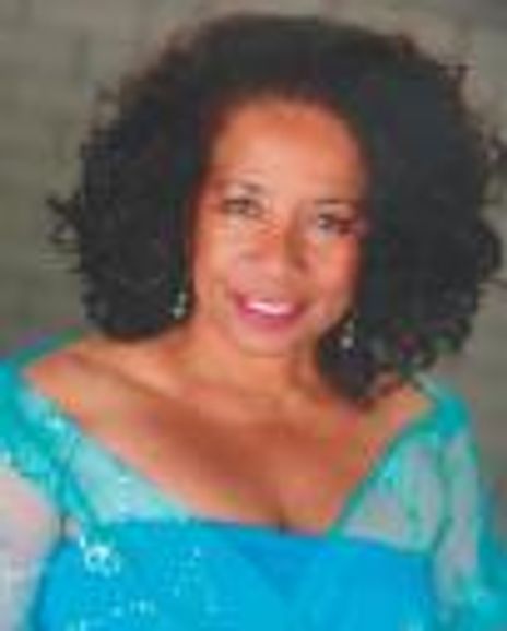 Lorey Hayes Headshot