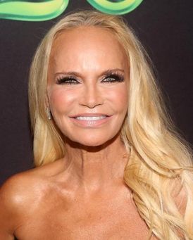 Kristin Chenoweth Headshot