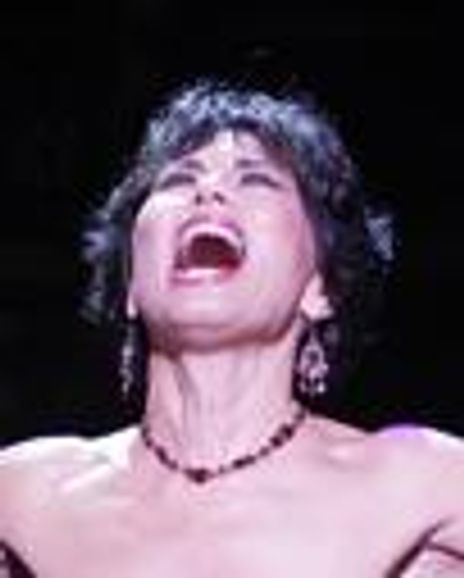 Shelly Burch Headshot