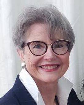 Elizabeth Hansen Headshot