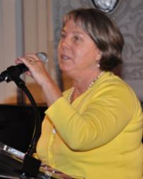 Eileen McMahon Headshot