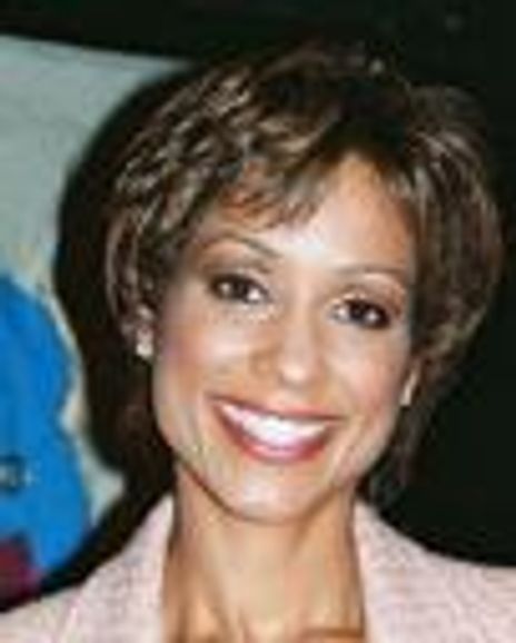 Sade Baderinwa Headshot