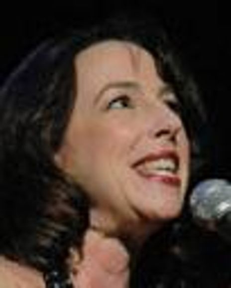 Tracy Newirth Headshot