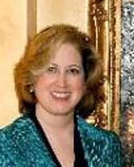 Lisabeth Barron Headshot